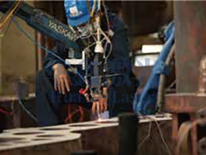 缸体激光熔覆中2